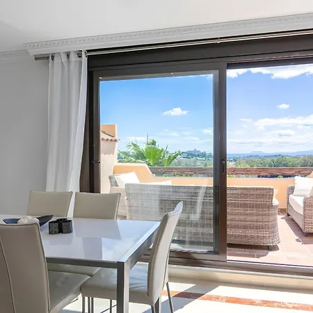 Exclusivo Atico Con Esplendidas Vistas Al Mar * Estepona