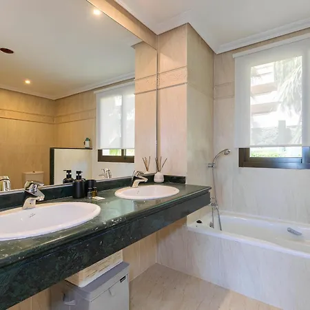 Exclusivo Atico Con Esplendidas Vistas Al Mar Apartment Estepona